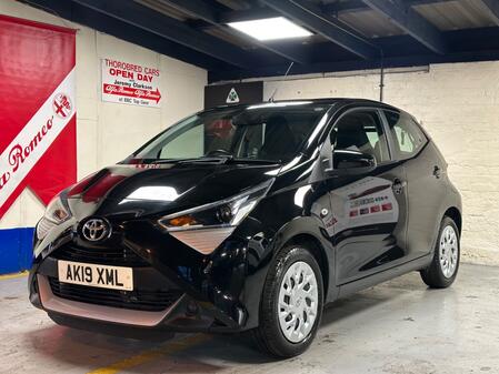 TOYOTA AYGO 1.0 VVT-i x-play