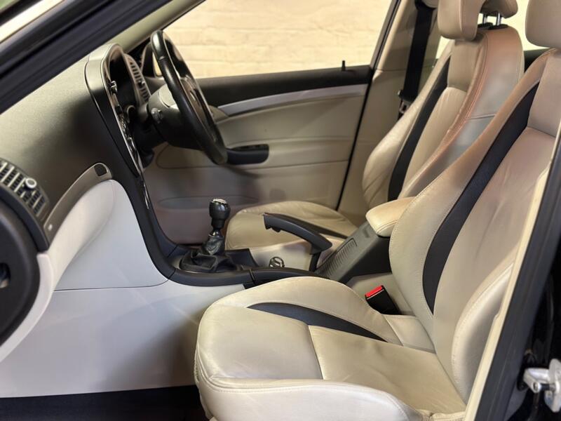 SAAB 9-3
